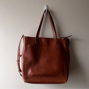 Madewell Medium Zip Top Transport Tote - Leather in English Saddle